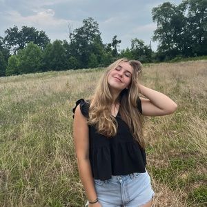 Meet your Posher, Avery